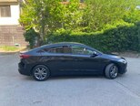 Hyundai Elantra-9