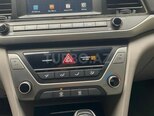 Hyundai Elantra-15