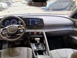 Hyundai Elantra-12