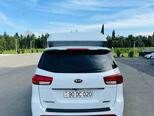 Kia Carnival-4