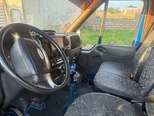 Ford Transit-5