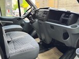 Ford Transit-16