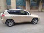 Toyota RAV4-3