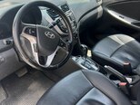 Hyundai Accent-7