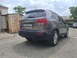 Kia Sorento-8