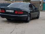 Mercedes E 240-6