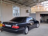 Mercedes E 200-2
