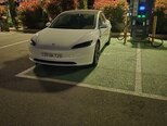 Tesla Model 3-8
