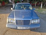 Mercedes 230 E-1