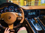 Porsche Panamera 4S-7