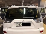 Mitsubishi Outlander-2