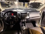 Mitsubishi Outlander-3