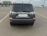 Mitsubishi Outlander-3