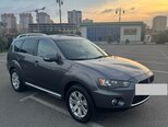 Mitsubishi Outlander-11