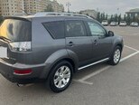 Mitsubishi Outlander-10