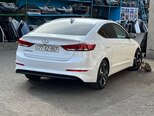 Hyundai Elantra-4