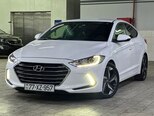 Hyundai Elantra-17