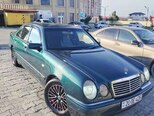Mercedes E 240-11