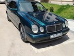 Mercedes E 240-1