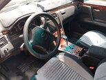 Mercedes E 240-6