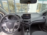 Hyundai Accent-5