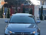 Hyundai Elantra-16