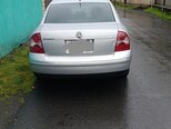 Volkswagen Passat-2