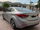 Hyundai Elantra-9