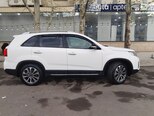 Kia Sorento-8