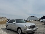 Mercedes E 220-3
