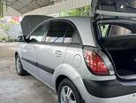 Kia Rio-5
