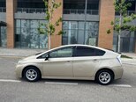 Toyota Prius-5
