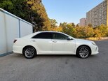Toyota Camry-5