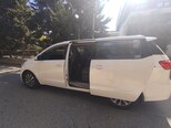 Kia Carnival-4