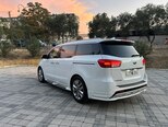 Kia Carnival-8
