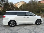 Kia Carnival-11