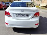 Hyundai Accent-2
