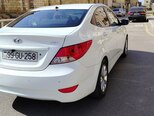 Hyundai Accent-6