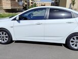Hyundai Accent-4