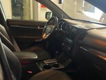 Kia Sorento-8