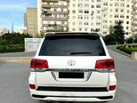 Toyota Land Cruiser-4