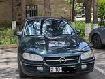 Opel Omega-1
