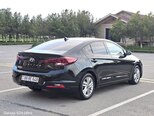 Hyundai Elantra-3