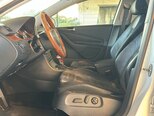 Volkswagen Passat-11