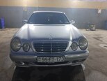 Mercedes E 220-1