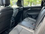 Kia Sorento-13