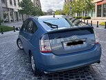 Toyota Prius-5