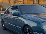 Mercedes E 200-4