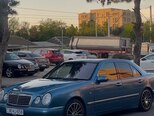 Mercedes E 200-1