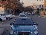 Mercedes E 200-2